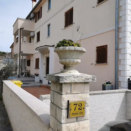 Mango Apartment Fažana